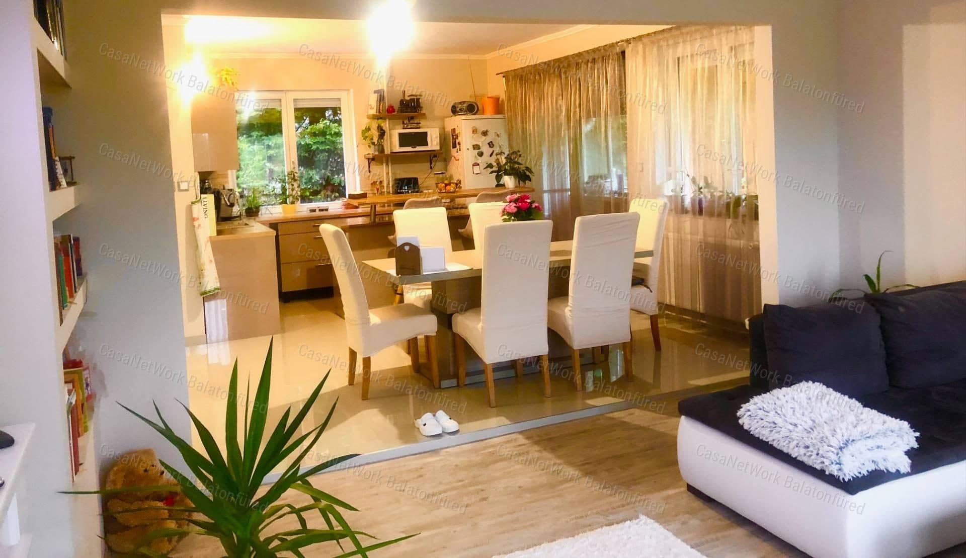 Dreistöckiges Familienhaus in Balatonfüred mit Bachufer und Panoramablick