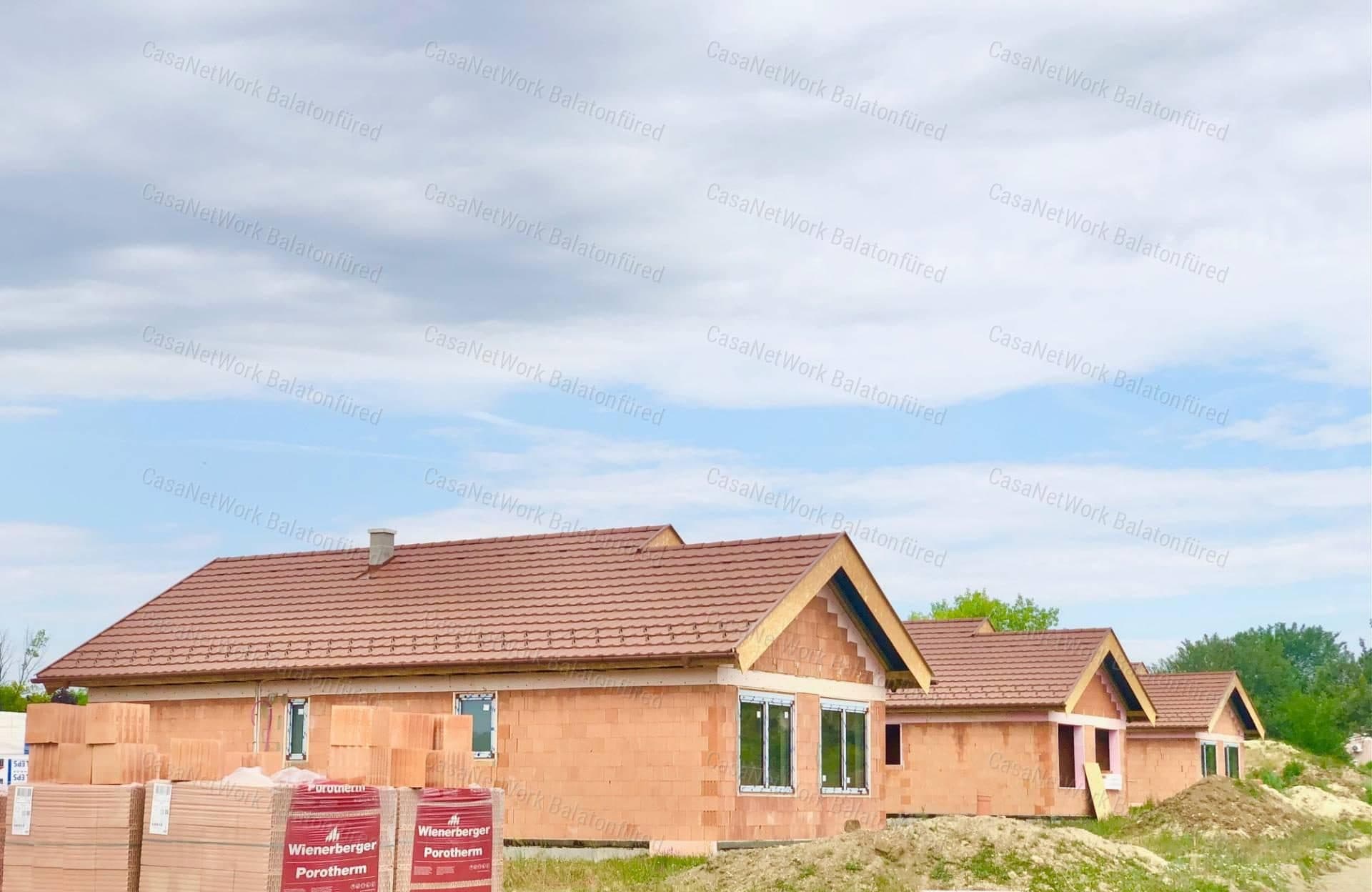 New-build family home with garden near Lake Balaton