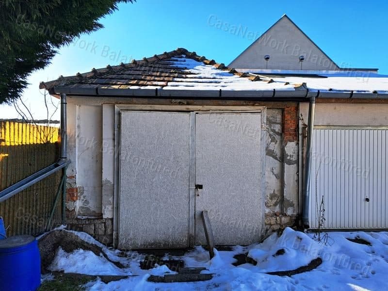 Garage in Balatonfüred town centre