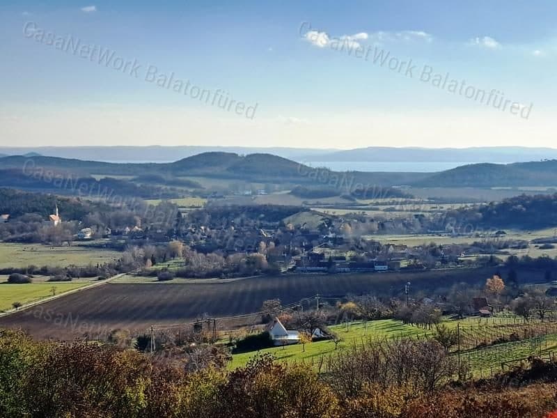 Agricultural land with panoramic views in Pécsely