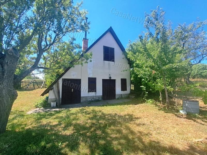 Wine Cellar with 360° Panorama and Vineyard for Sale in Vászoly!