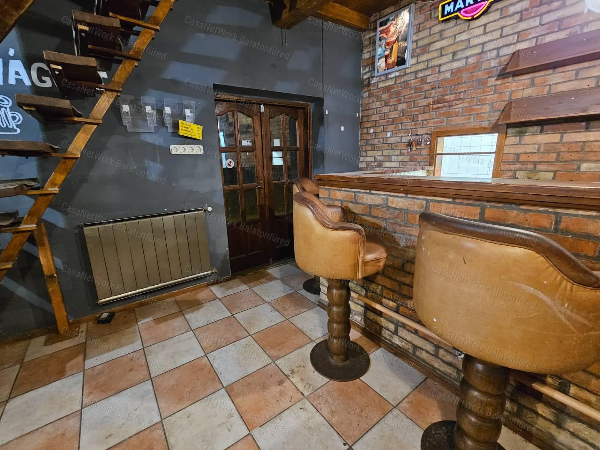 Hospitality unit for sale near the beach in Csopak