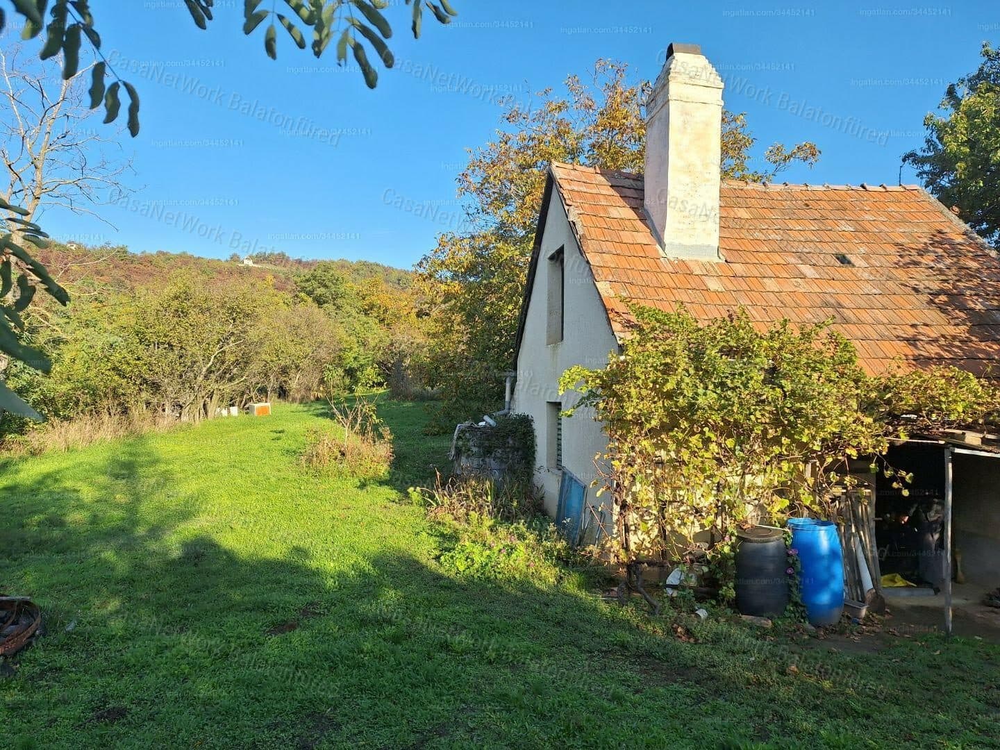 Expandable Vineyard Cottage with Winery and Cellar in Pécsely